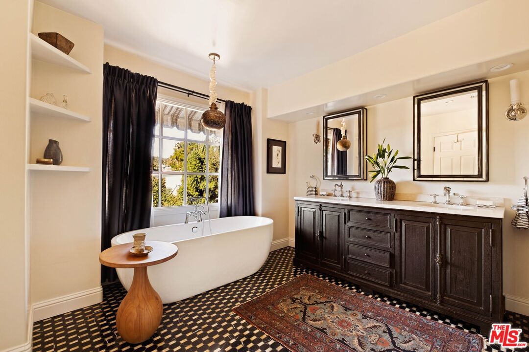 Bathroom, Dual Sink Vanities, Free Standing Baths, Interior, Pendant Lights