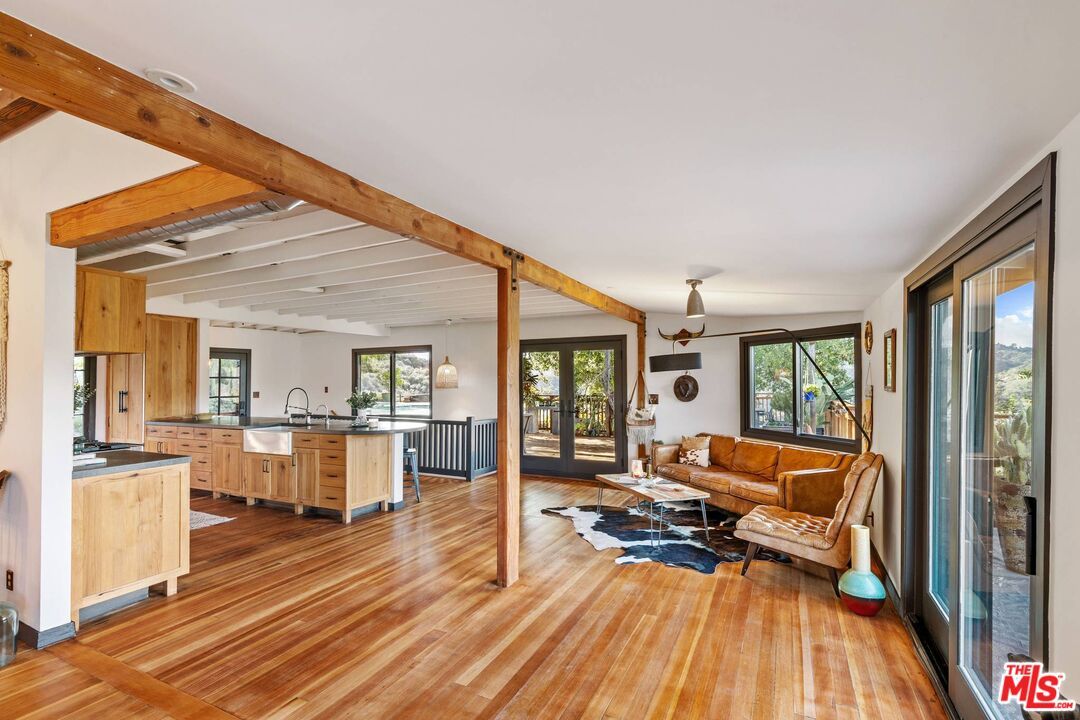 Interior, Kitchen, Living room, Wooden Beams, Wood Texture Flooring