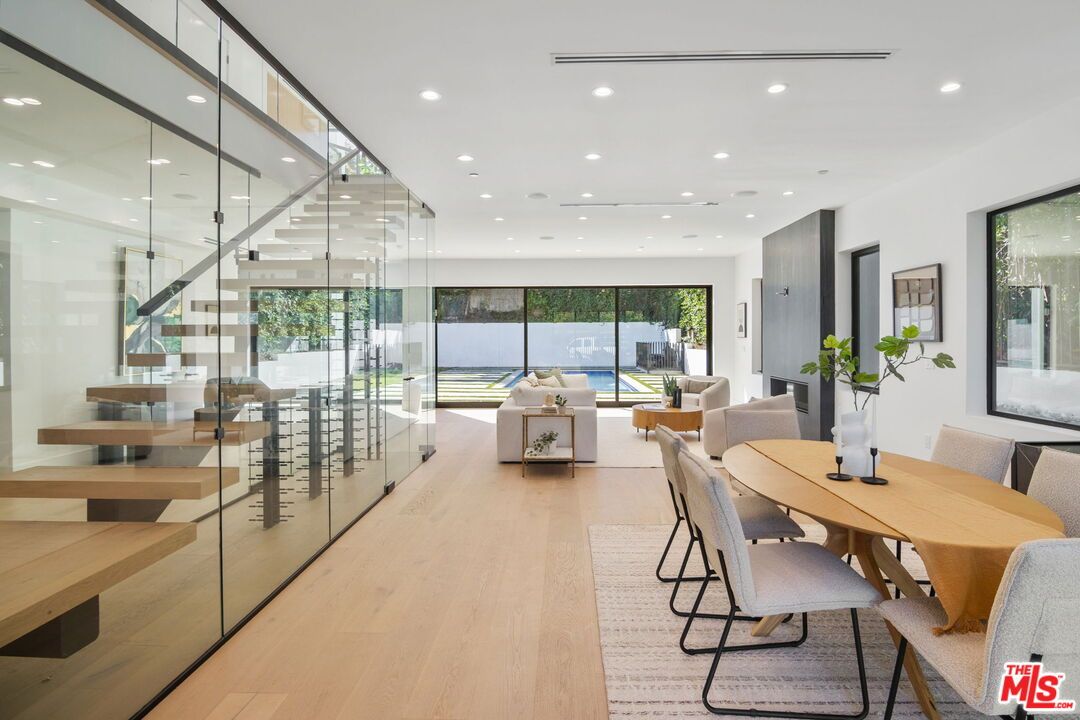 Dining room, Interior, Living room, Recessed Lighting, Wood Texture Flooring