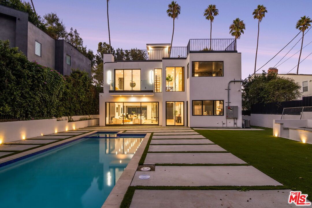 Backyard, Exterior, Pool