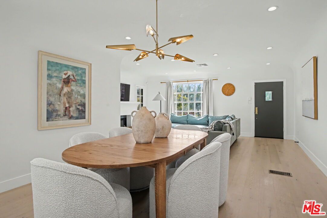 Dining room, Interior, Living room, Pendant Lights, Recessed Lighting, Wood Texture Flooring