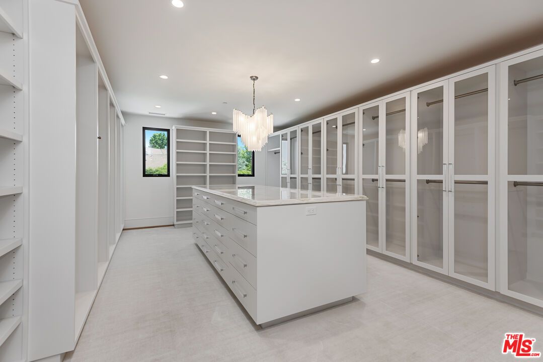 Chandelier, Interior, Pendant Lights, Recessed Lighting, Walk-in Closets