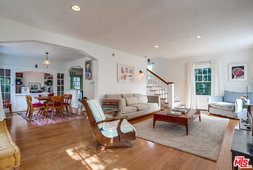Dining room, Interior, Living room, Pendant Lights, Recessed Lighting, Wood Texture Flooring