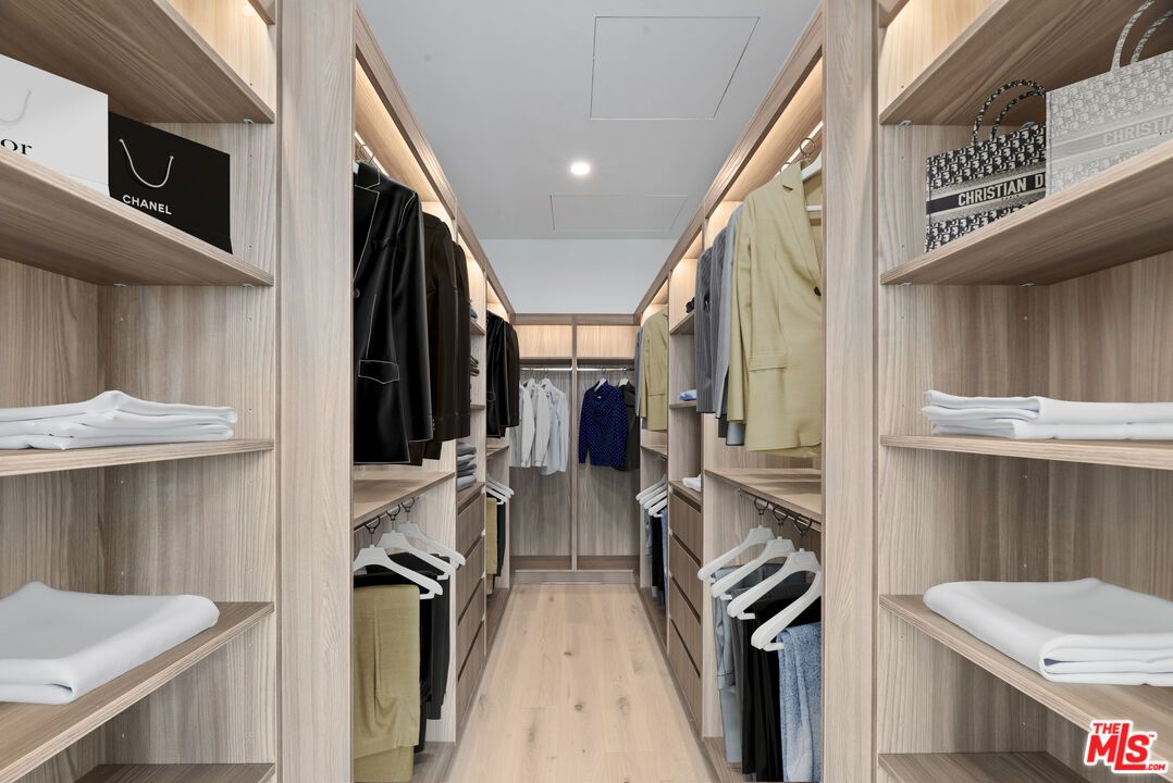 Interior, Recessed Lighting, Walk-in Closets, Wood Texture Flooring