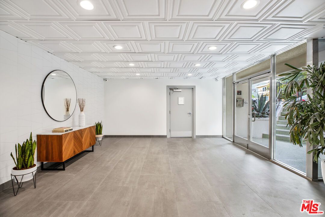 Interior, Recessed Lighting