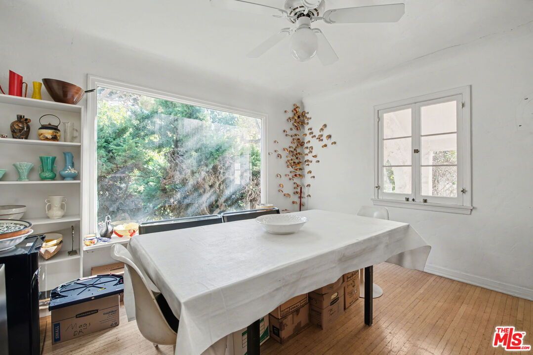 Dining room, Interior, Wood Texture Flooring