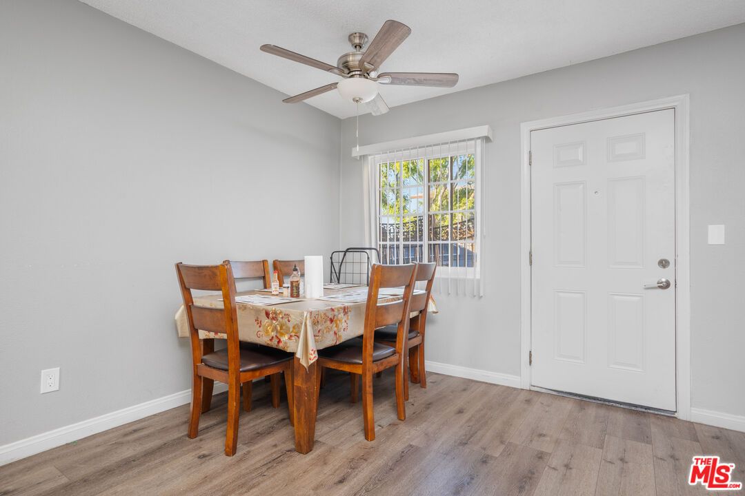 Dining room, Interior, Wood Texture Flooring
