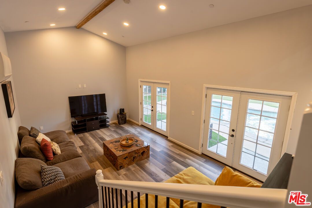 Interior, Living room, Recessed Lighting, Wooden Beams, Wood Texture Flooring