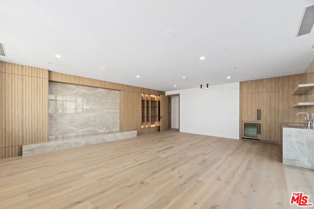 Empty room, Interior, Recessed Lighting, Wood Texture Flooring, Wooden Walls