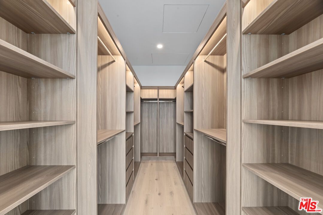 Interior, Recessed Lighting, Walk-in Closets, Wood Texture Flooring
