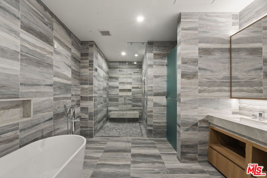 Bathroom, Free Standing Baths, Glass Shower, Interior, Recessed Lighting