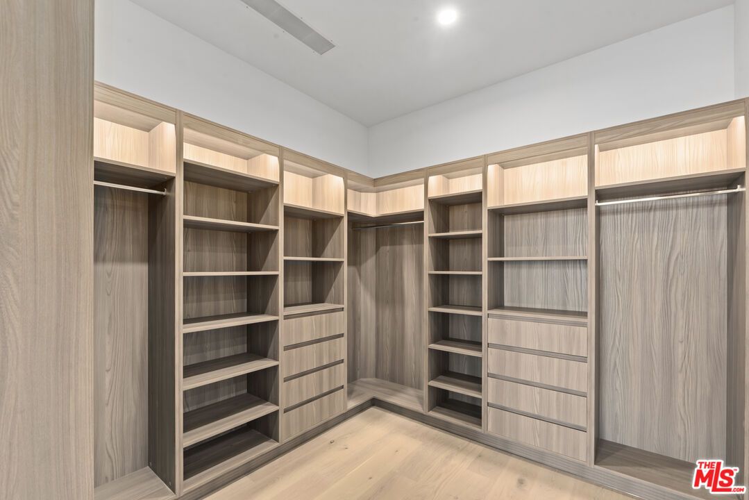 Interior, Recessed Lighting, Walk-in Closets, Wood Texture Flooring