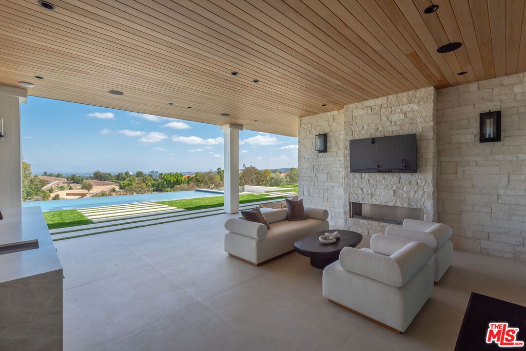 Exterior, Fireplace, Stone Walls, Water