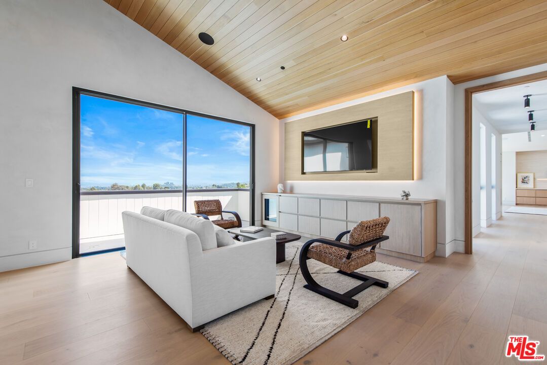 Interior, Living room, Recessed Lighting, Wooden Ceilings, Wood Texture Flooring