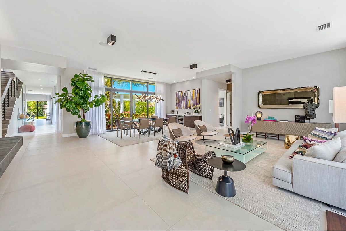 Dining room, Interior, Living room, Recessed Lighting