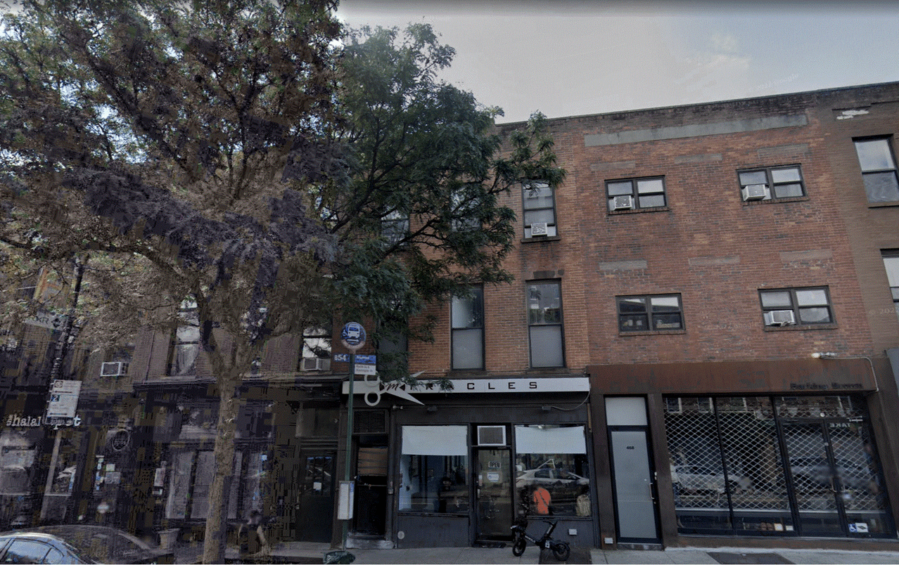 Exterior, Facade, Brick Facade, Rowhouse