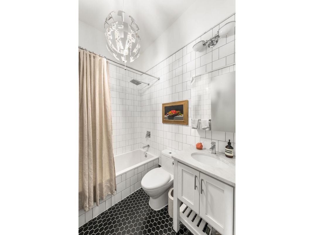 Bathroom, Interior, Pendant Lights