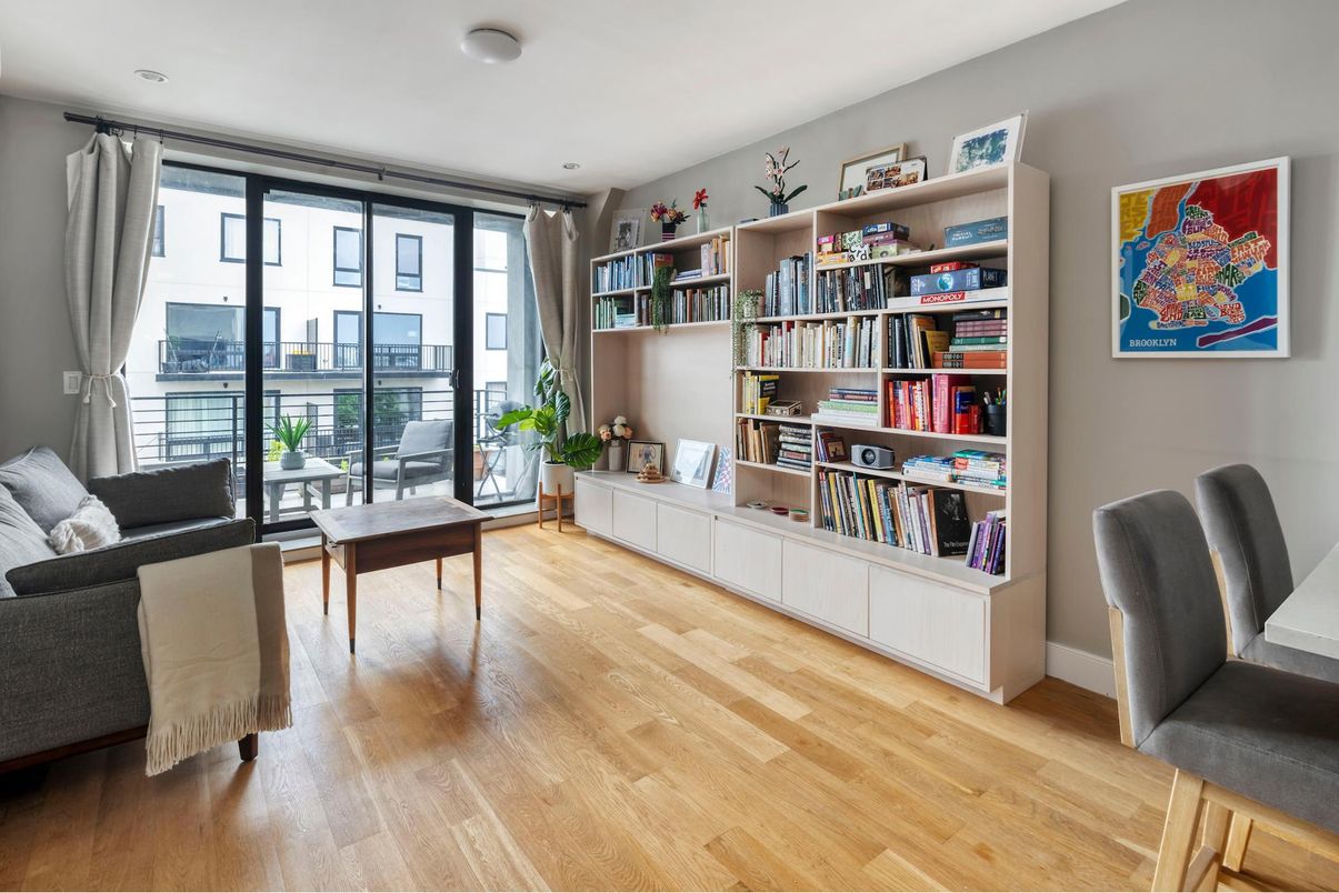 Home Office, Interior, Living room, Recessed Lighting, Wood Texture Flooring