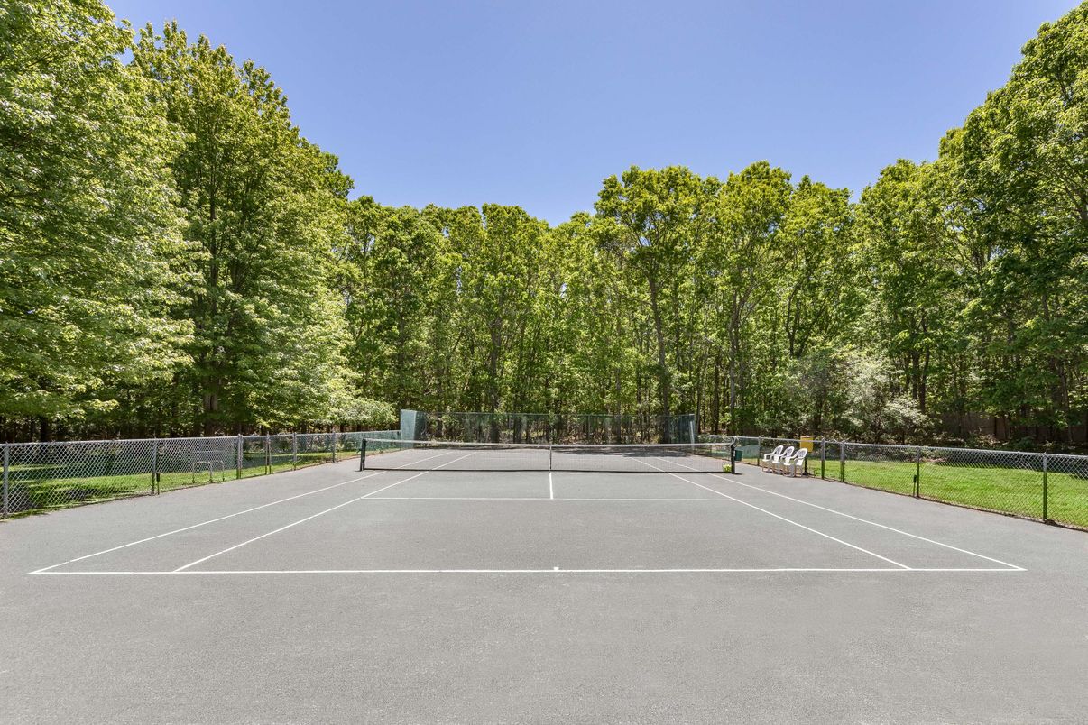 Exterior, Tennis Courts