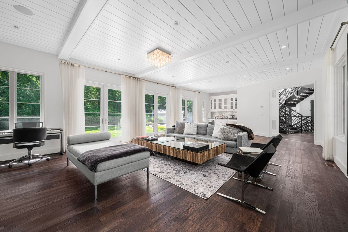 Chandelier, Interior, Living room, Recessed Lighting, Wood Texture Flooring