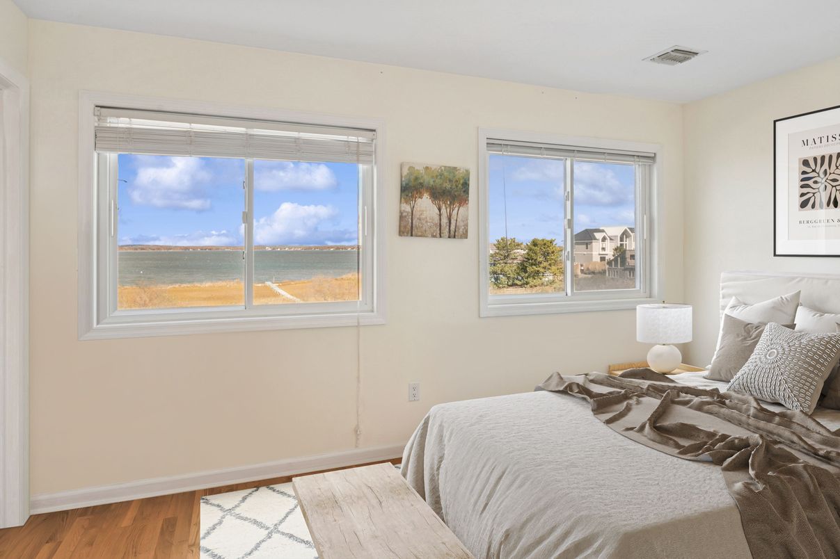 Bedroom, Interior, Water, Wood Texture Flooring