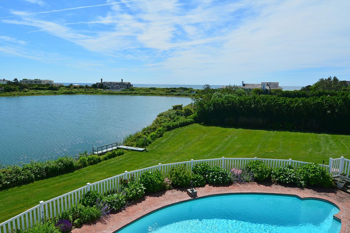 Exterior, Pool, Water