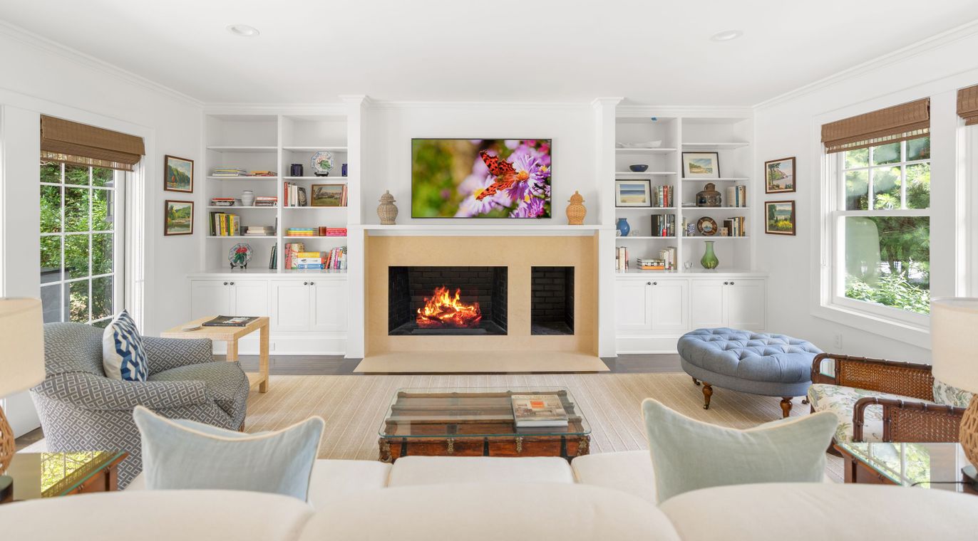 Fireplace, Interior, Living room, Recessed Lighting, Wood Texture Flooring