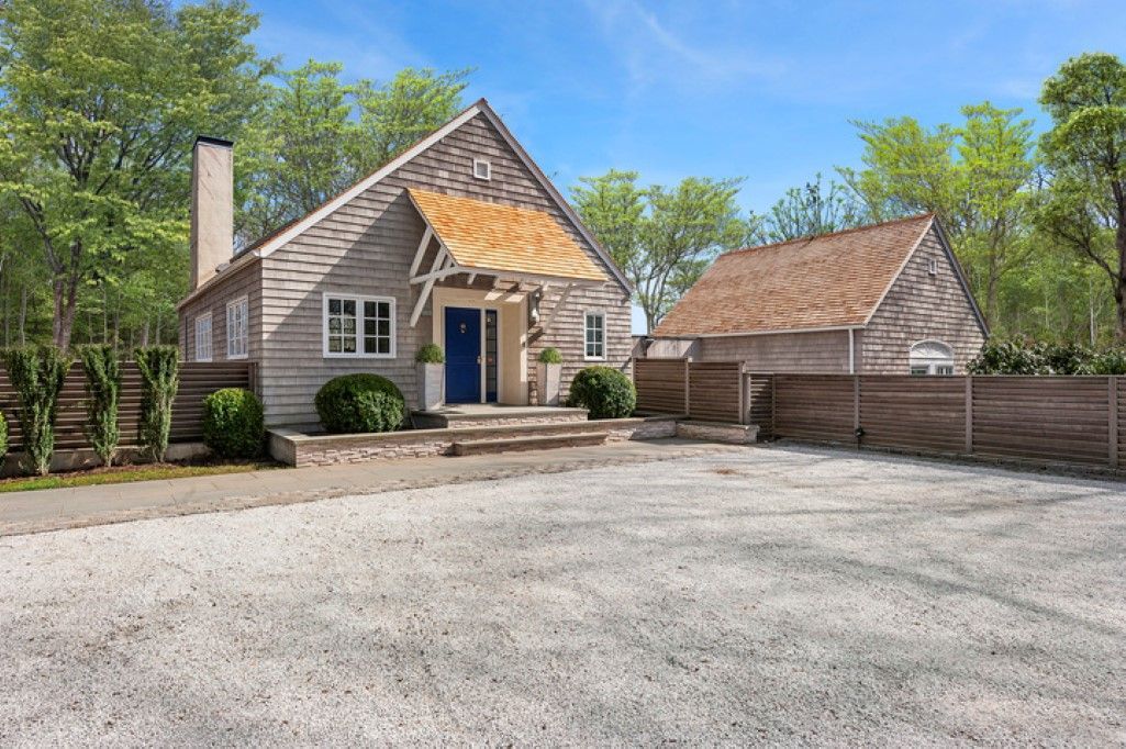 Backyard, Exterior, Facade, Tudor Revival