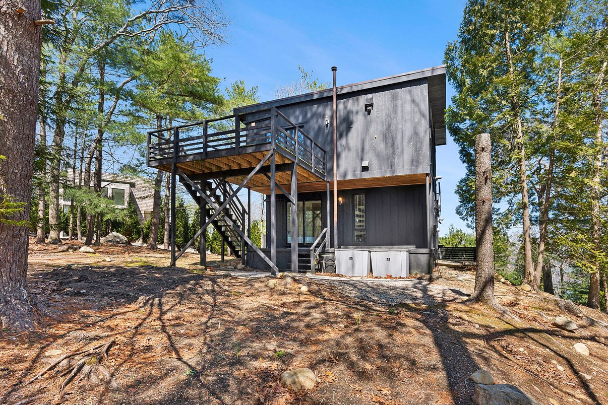 Backyard, Exterior, Hot Tub