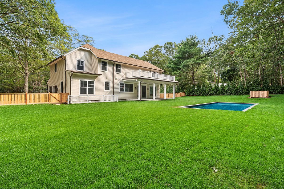 Backyard, Exterior, Pool