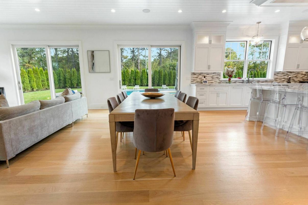 Dining room, Interior, Kitchen, Pendant Lights, Recessed Lighting, Wood Texture Flooring