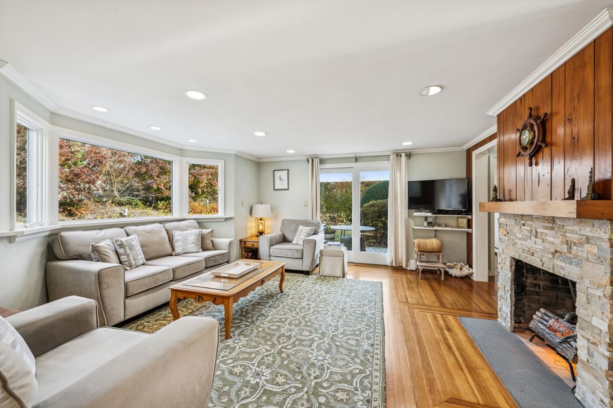 Fireplace, Interior, Living room, Recessed Lighting, Wood Texture Flooring, Wooden Walls