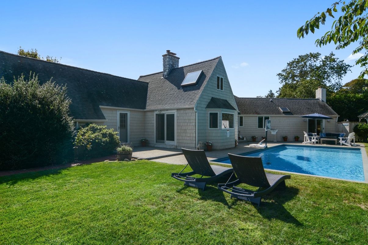 Backyard, Exterior, Pool