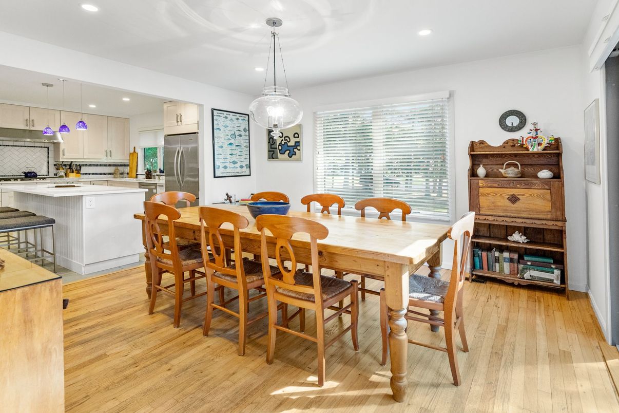 Dining room, Interior, Kitchen, Pendant Lights, Recessed Lighting, Wood Texture Flooring