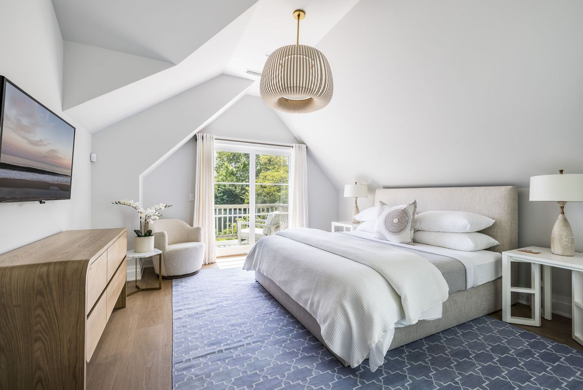 Bedroom, Interior, Pendant Lights