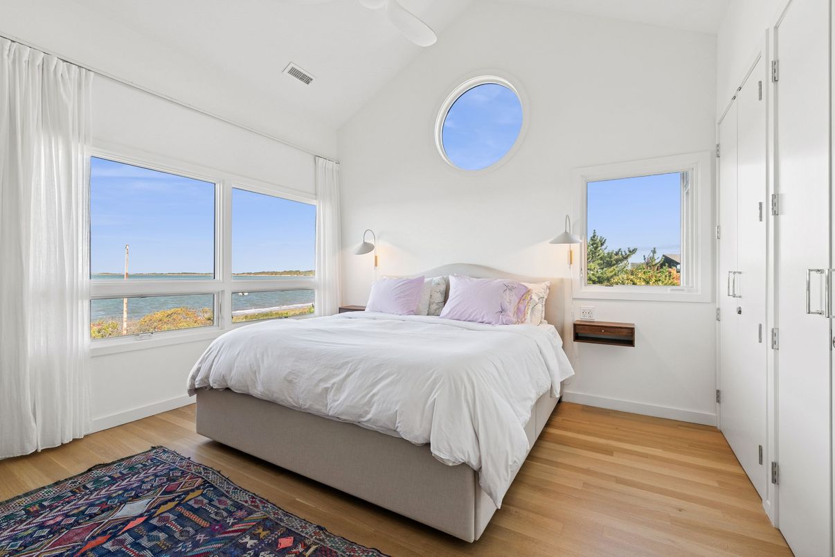 Bedroom, Interior, Water, Wood Texture Flooring