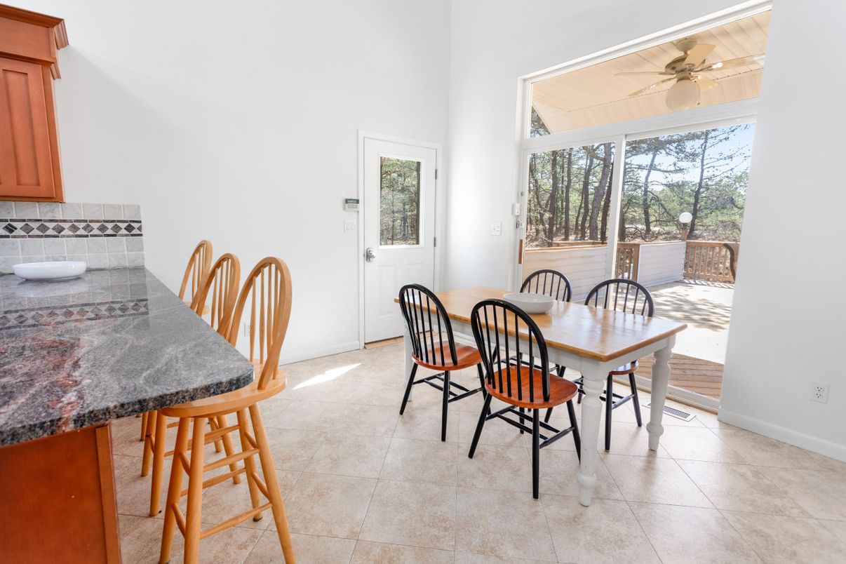 Dining room, Interior