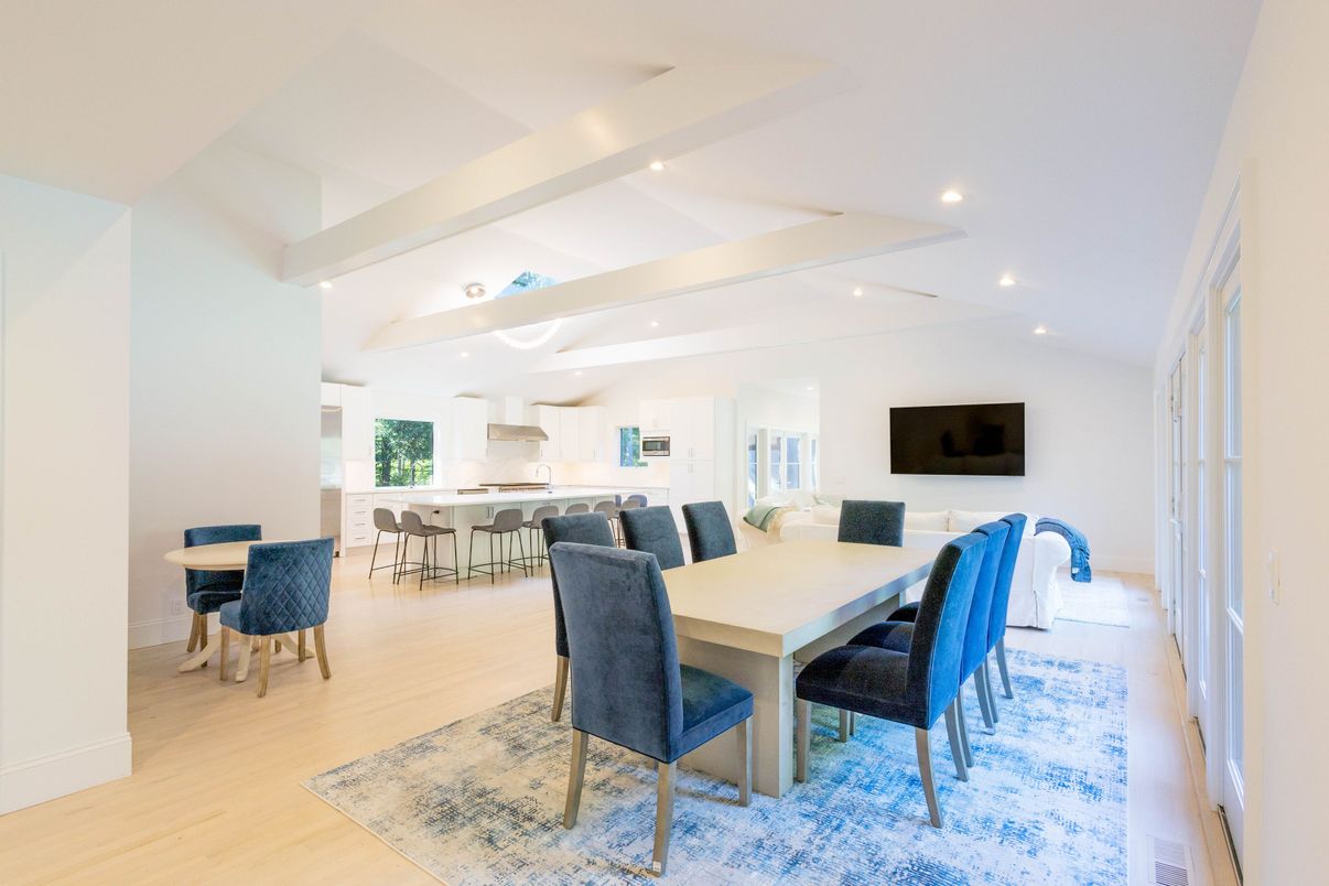 Dining room, Interior, Kitchen, Recessed Lighting, Wood Texture Flooring