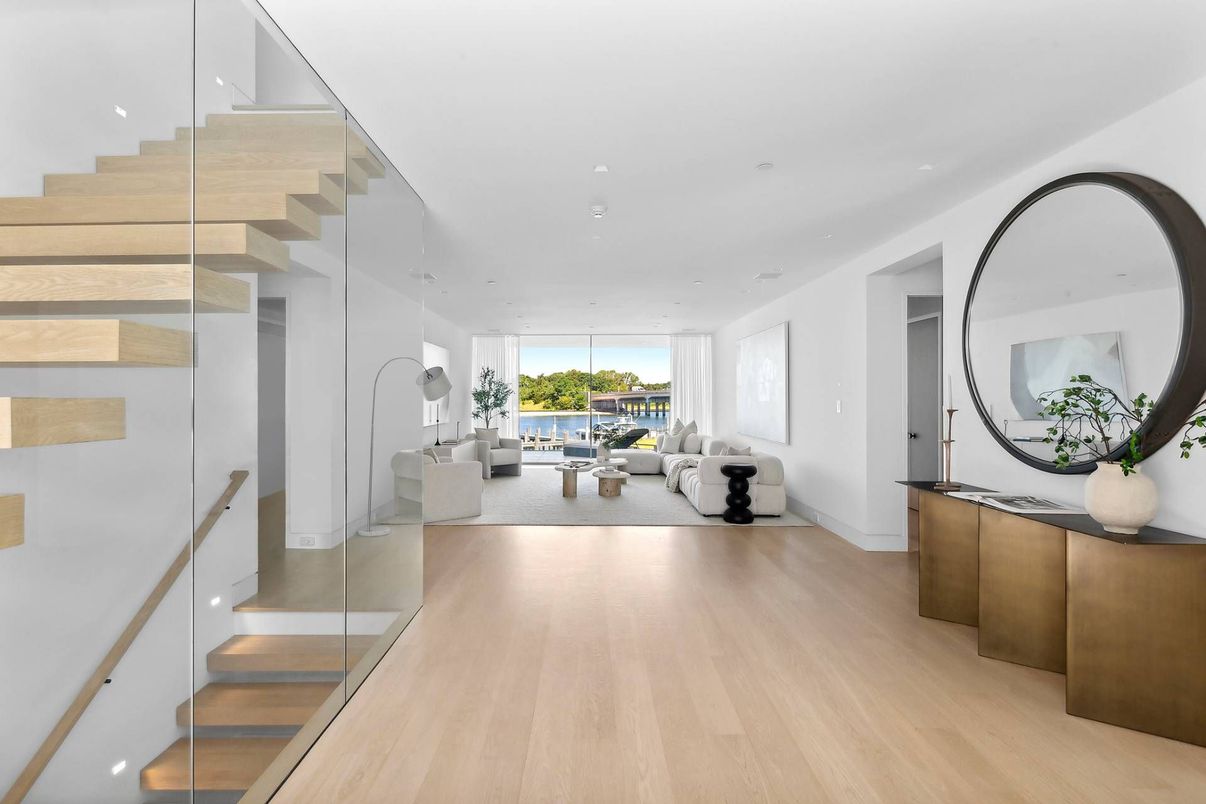 Interior, Living room, Recessed Lighting, Water, Wood Texture Flooring