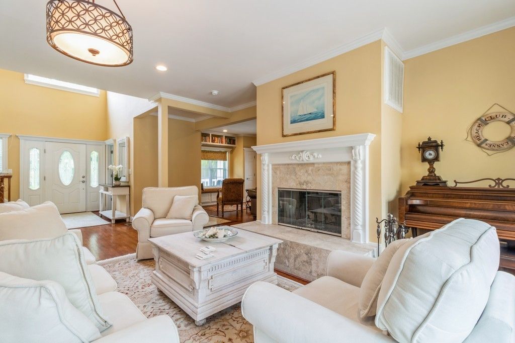 Fireplace, Interior, Living room, Piano, Recessed Lighting, Wood Texture Flooring