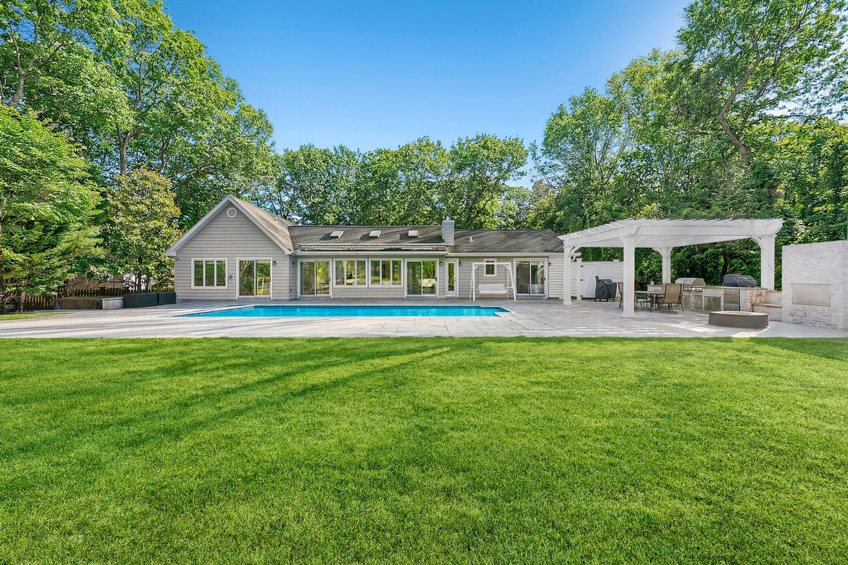 Backyard, Exterior, Pool