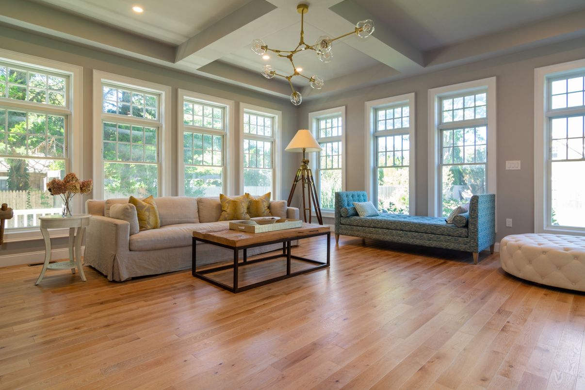 Interior, Living room, Pendant Lights, Recessed Lighting, Wood Texture Flooring