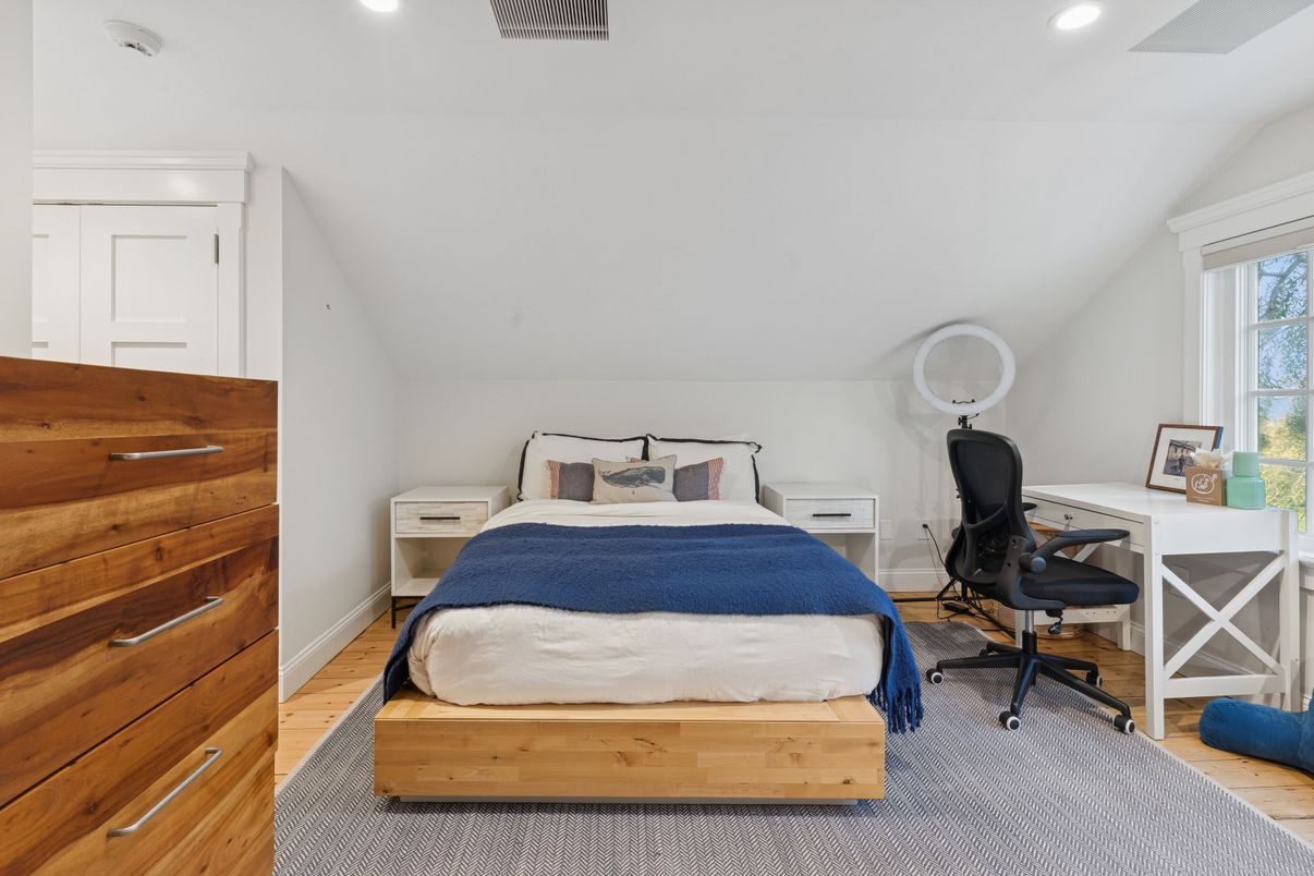Bedroom, Home Office, Interior, Recessed Lighting, Wood Texture Flooring