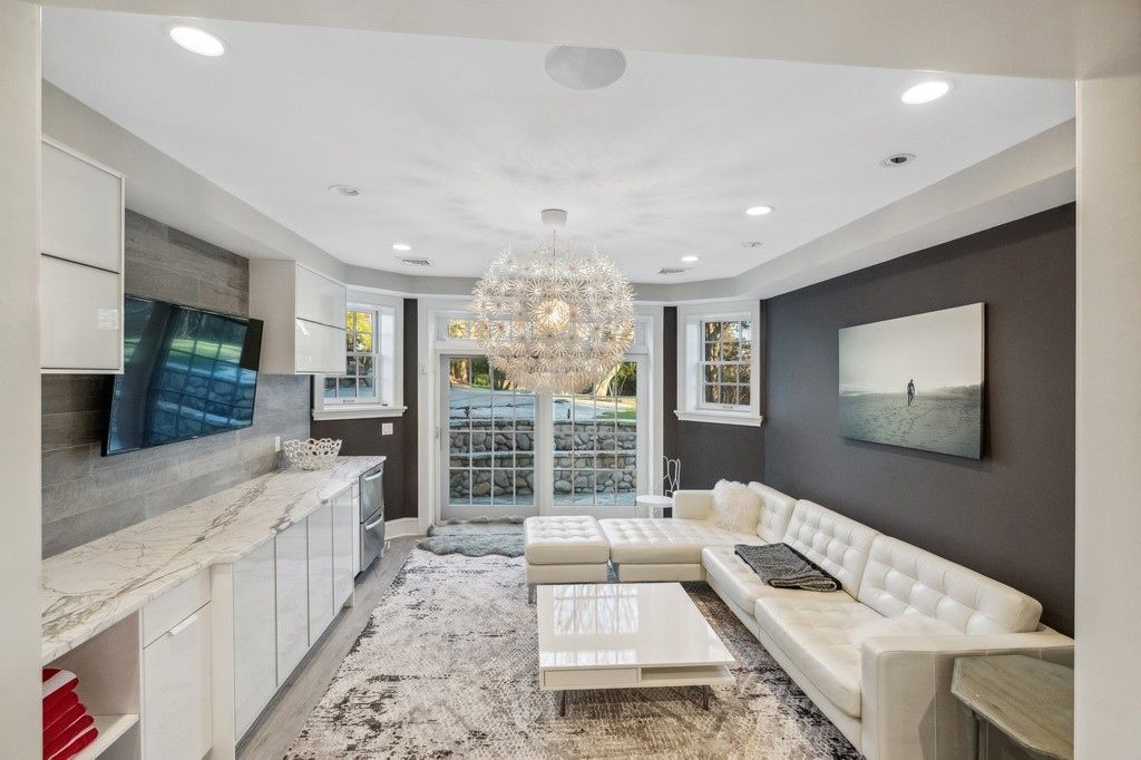 Chandelier, Interior, Living room, Recessed Lighting