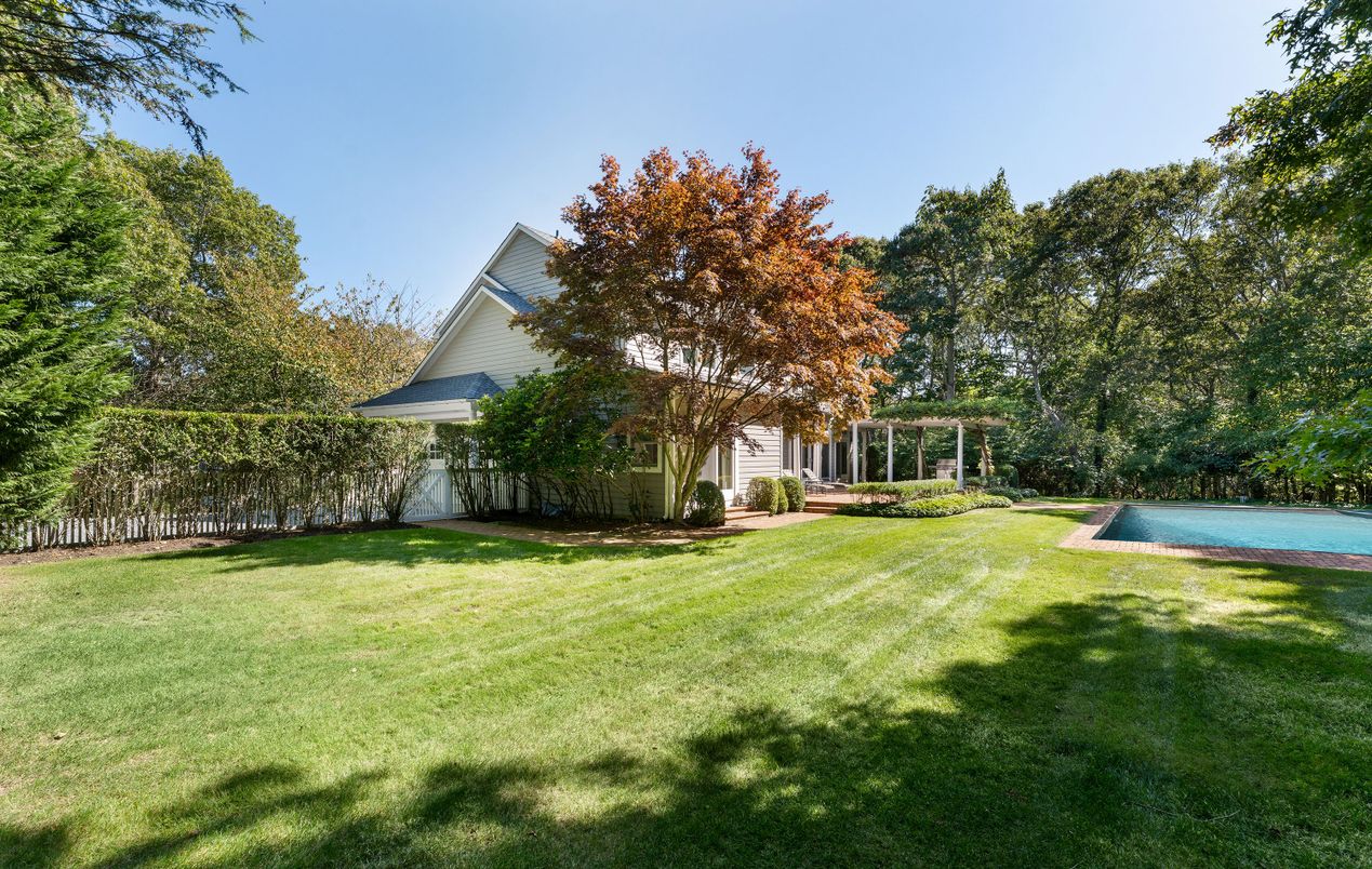 Backyard, Exterior, Pool