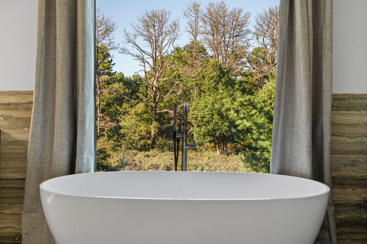 Bathroom, Free Standing Baths, Interior