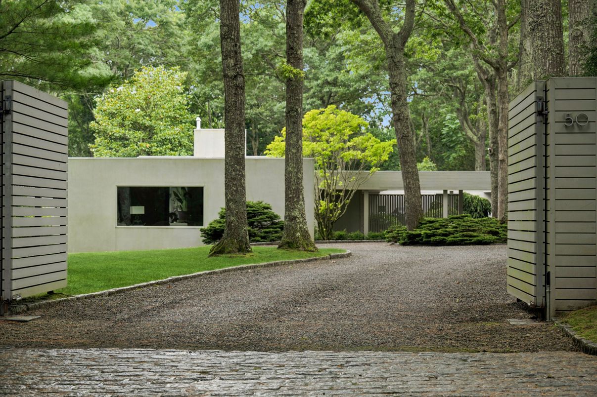 Exterior, Fireplace