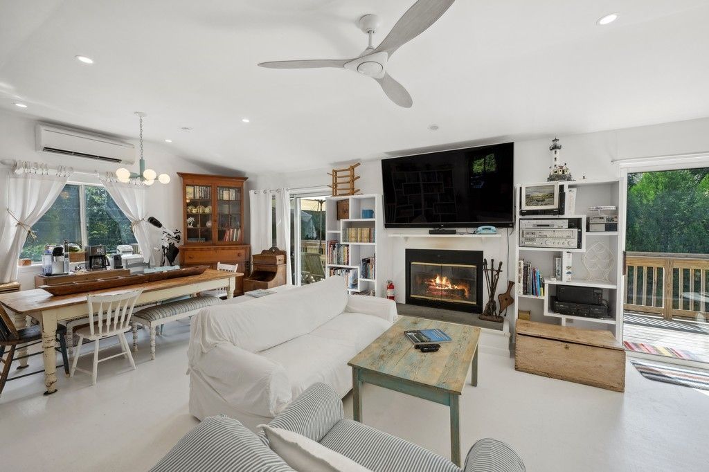 Chandelier, Dining room, Fireplace, Interior, Living room, Pendant Lights, Recessed Lighting