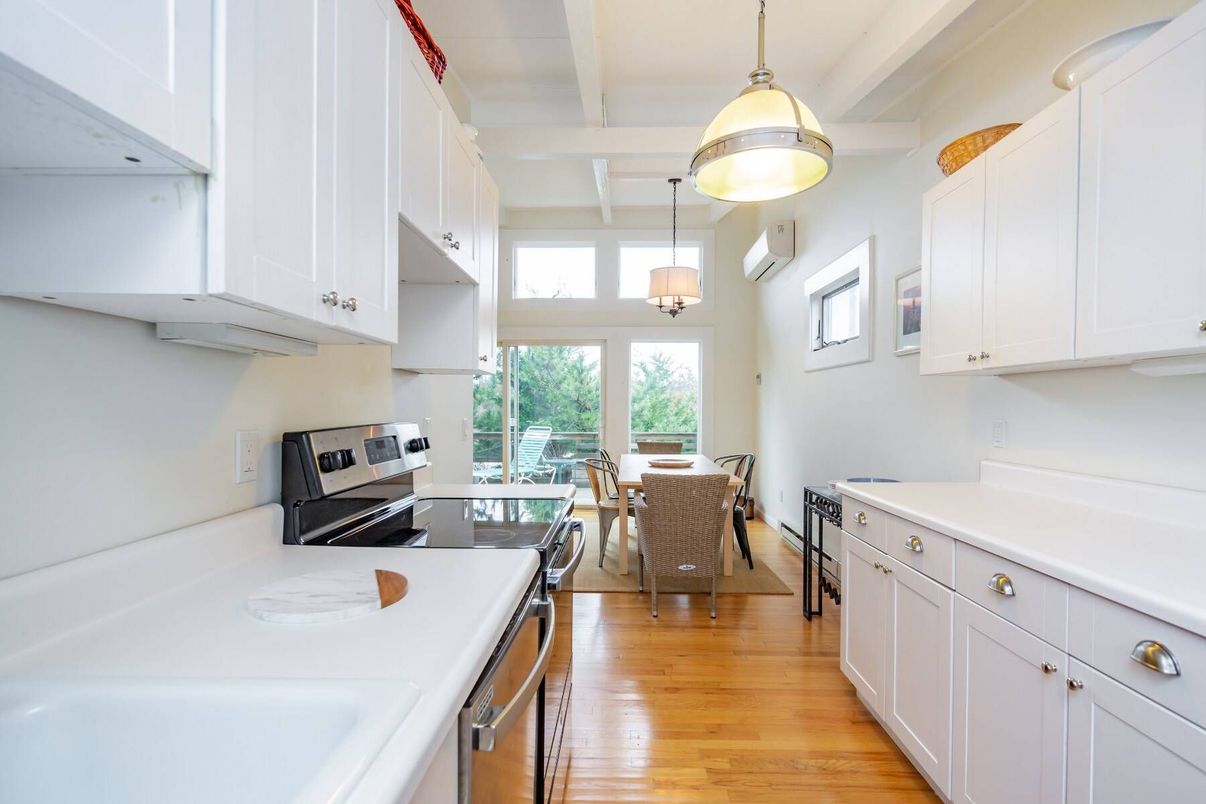 Dining room, Interior, Kitchen, Pendant Lights, Wood Texture Flooring