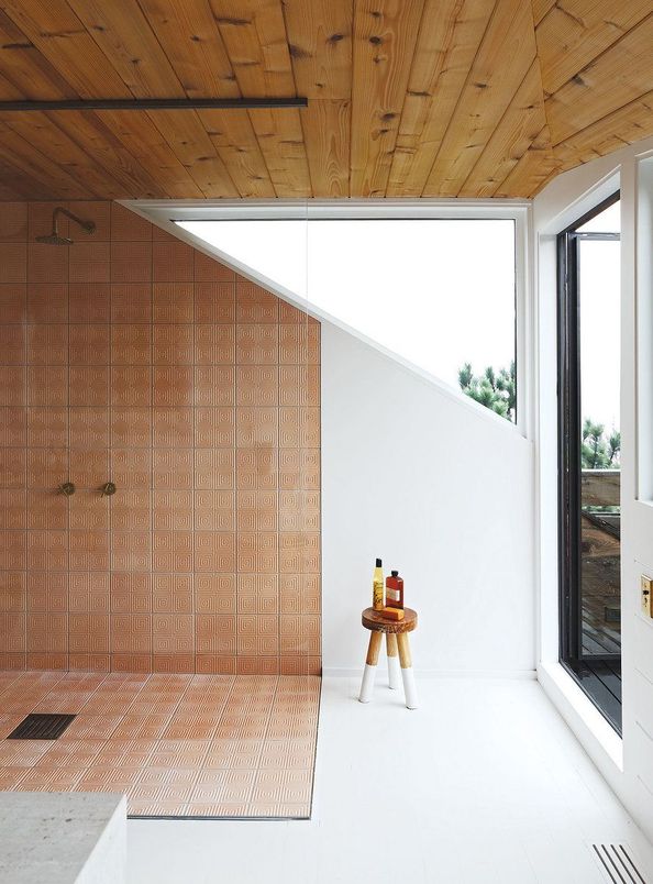 Empty room, Interior, Wooden Ceilings